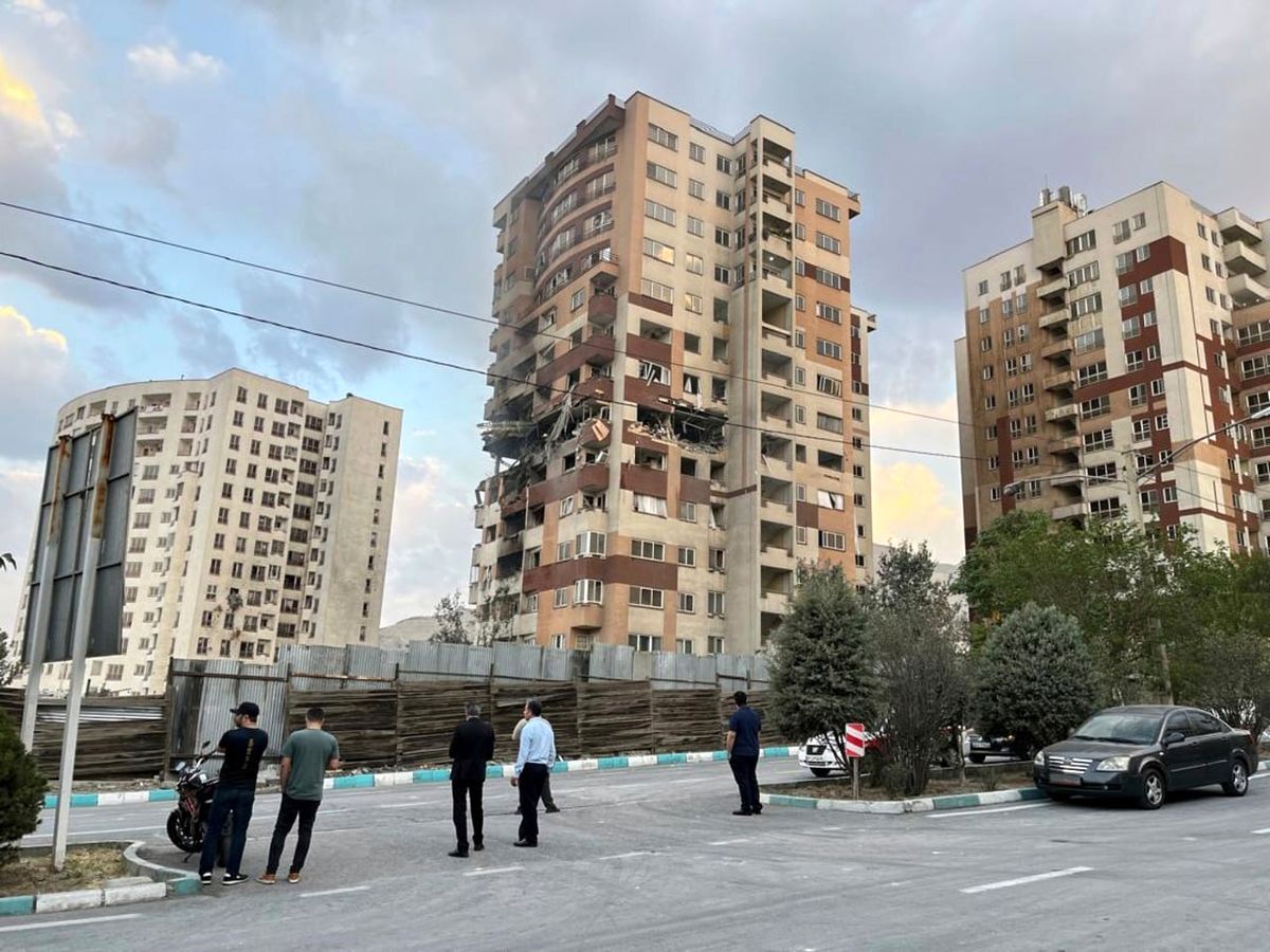 واکنش هنرمندان به حمله صهیونیست‌ها به ایران - تصویر شاخص