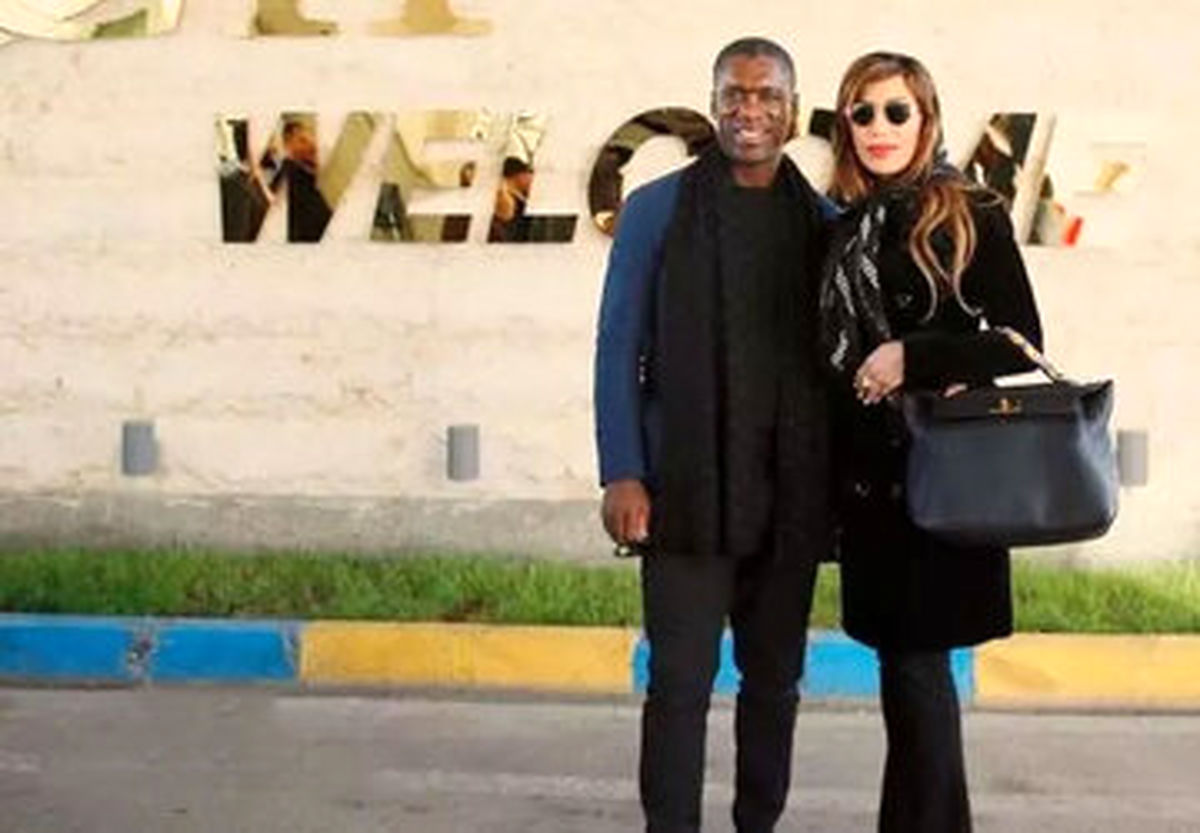 عکس انگشتر جواهر زن ایرانی سیدورف در روز معارفه با استقلال - تصویر شاخص