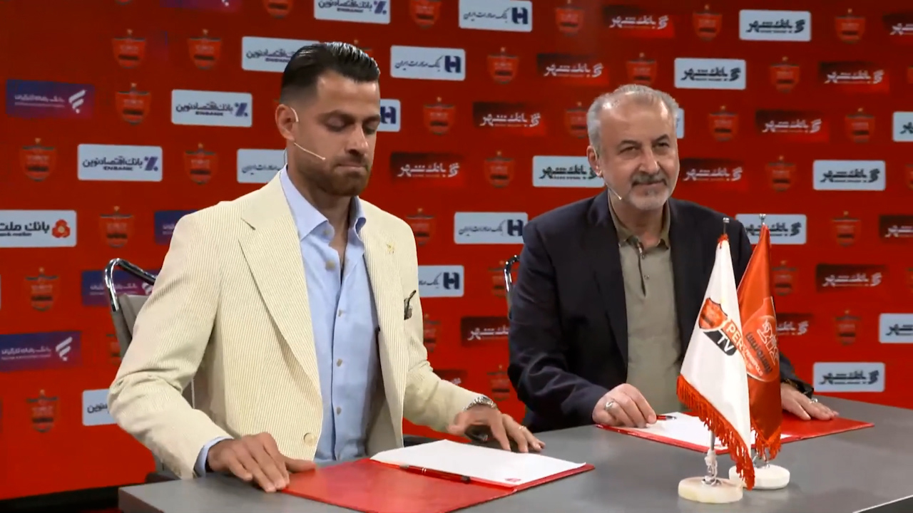مرتضی پورعلی‌گنجی دو ساله با پرسپولیس تمدید کرد - تصویر شاخص