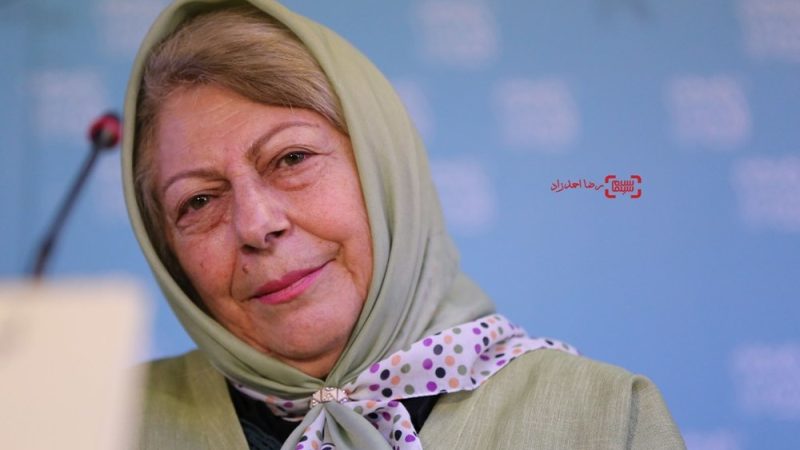 عکس/ تصویری عاشقانه از ثریا قاسمی و مادرش حمیده خیرآبادی دهه شصت