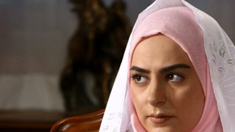 عکس/ تصویری از تغییر چهره عجیب سمانه پاکدل بازیگر نقش مهتاب سریال دلنوازان بعد از 14 سال