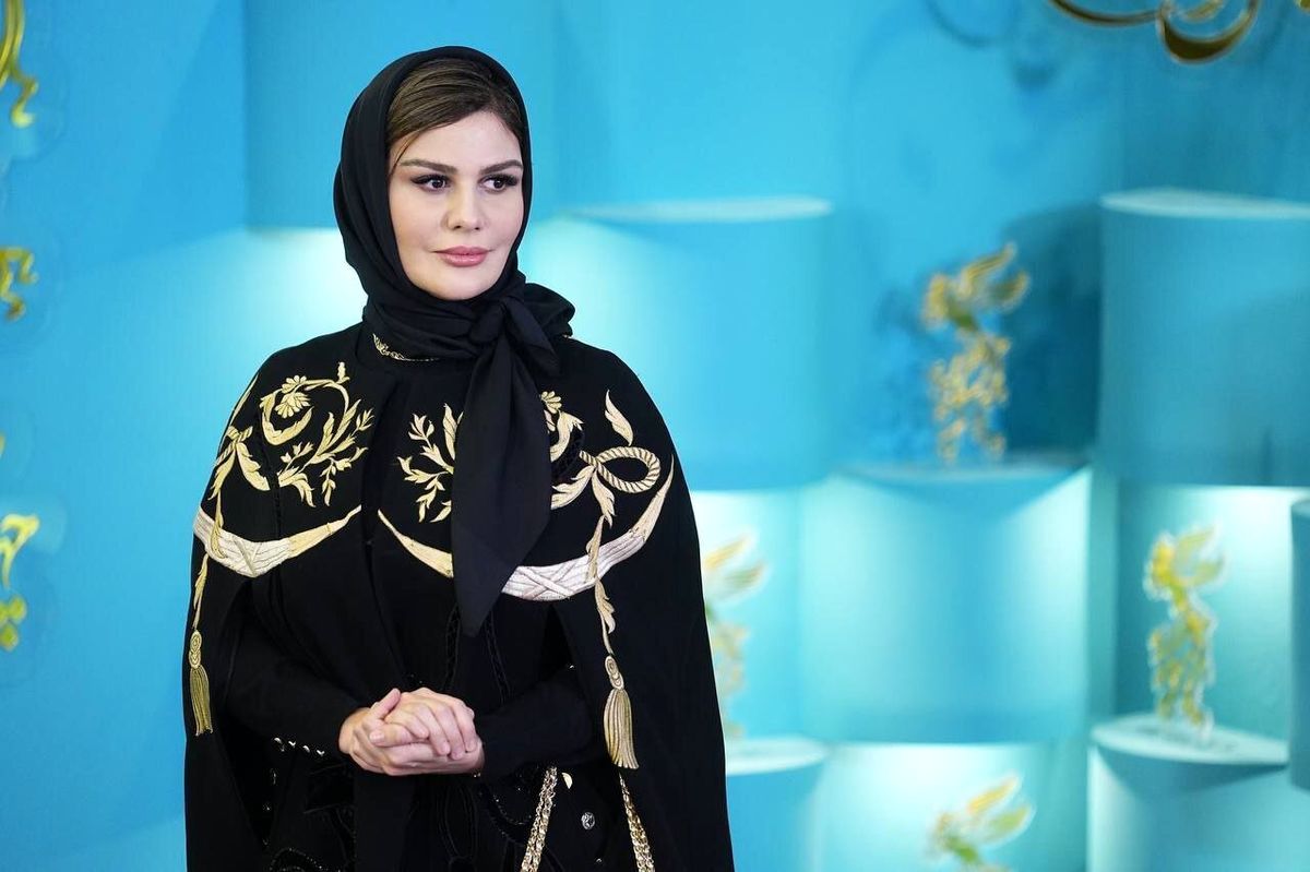 نگاه روز | ز با نقاشی از چهره خود به سبک بازیگران هالیوود برگشت - تصویر شاخص