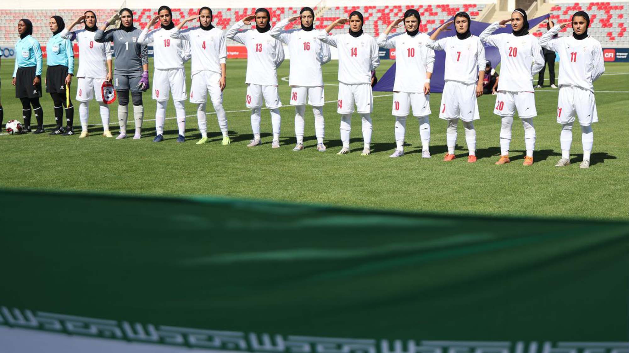 فوتبال زنان درگیری