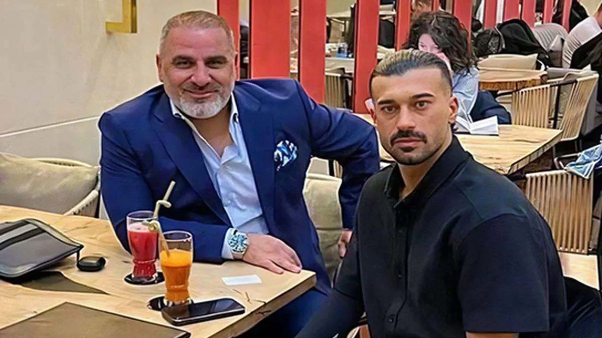 امیرهوشنگ سعادتی، ایجنت ۱۱ بازیکن در استقلال است - تصویر شاخص