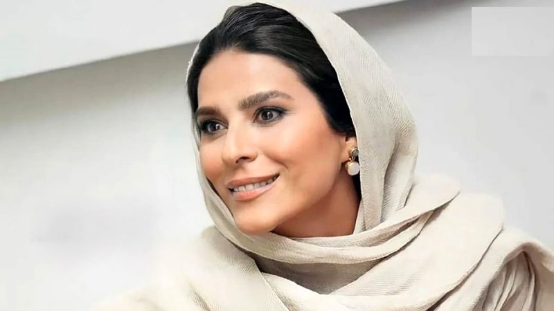 عکس/ تصویری جذاب و دیدنی مهناز افشار و سحر دولتشاهی در کنار همایون شجریان سال 91