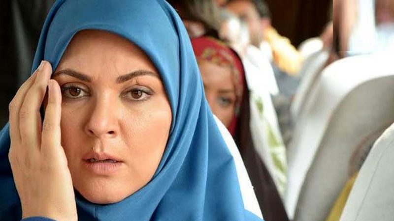 عکس/ رونمایی از چهره جدید لاله اسکندری با یک ژست عجیب وسط طبیعت