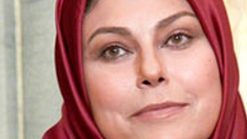 عکس/ تیپ جذاب مهرانه مهین ترابی در 67 سالگی/ خانم بازیگر انگار 20 ساله است