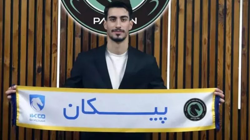 بازگشت درخشان سینا نیکپور لژیونر ایرانی به لیگ برتر والیبال با پیراهن پیکان