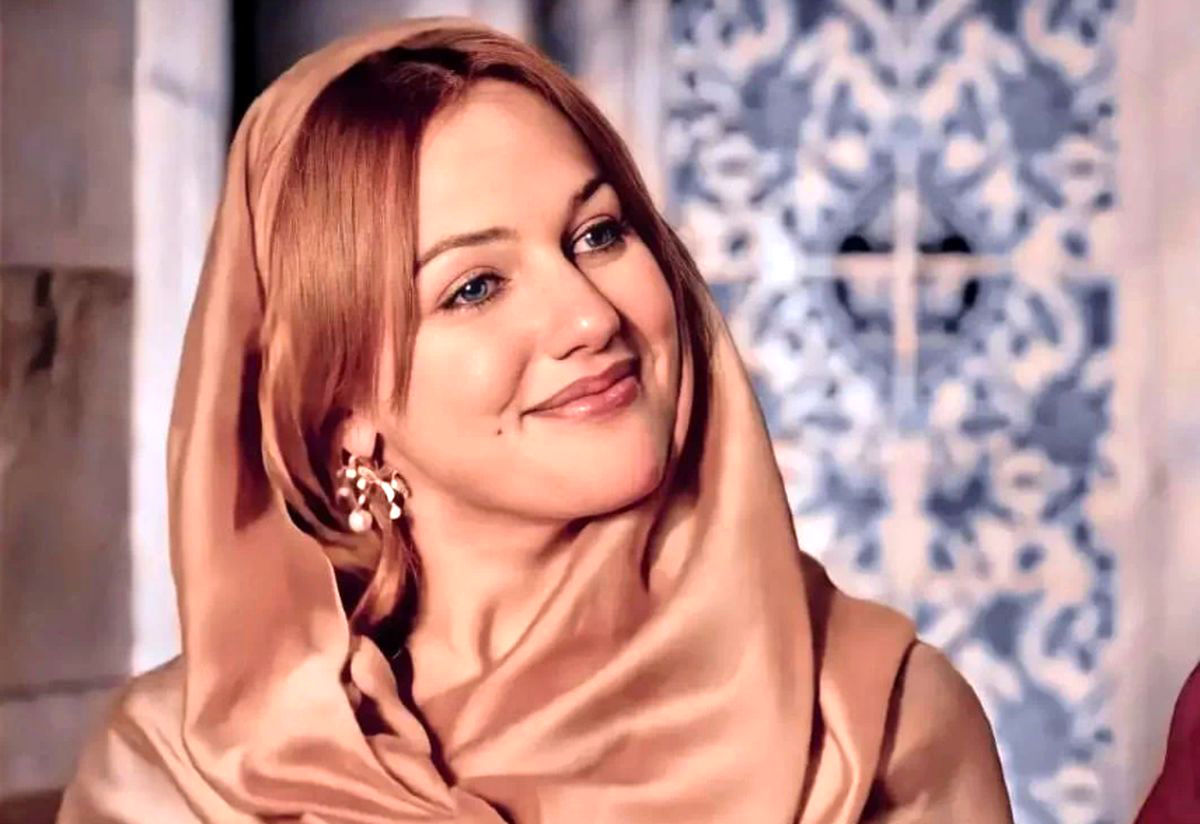 تغییر چهره خرم سلطان بعد از ۱۴ سال؛ عکس جدید مریم اوزرلی بازیگر سریال حریم سلطان - تصویر شاخص