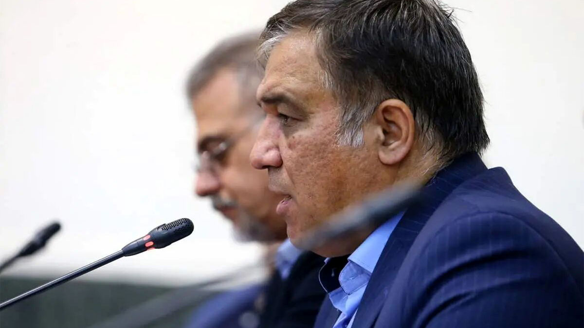 آیا سعادتی در تصمیمات استقلال دخالت می‌کند؟ - تصویر شاخص