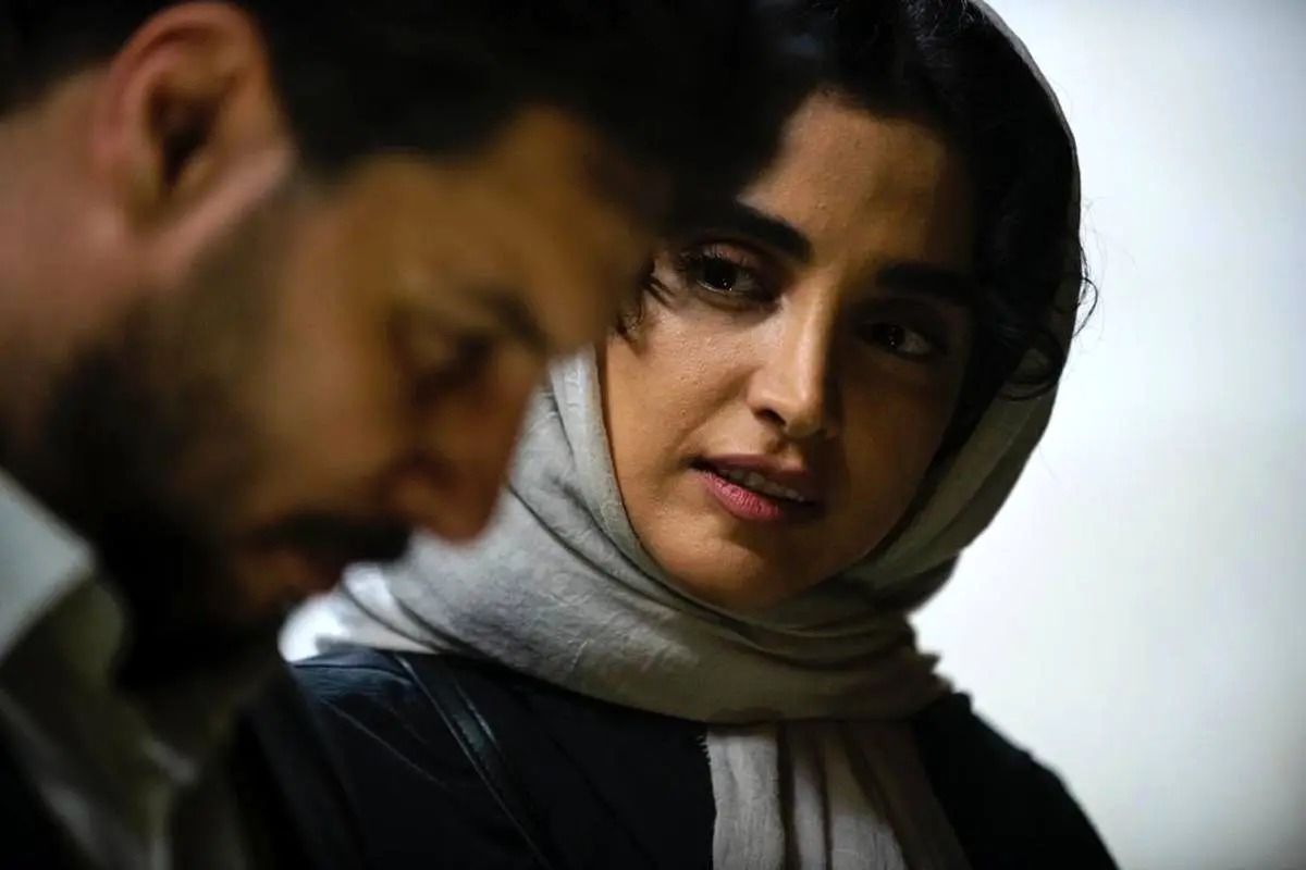 عکس؛ مادر زیبای الهه حصاری را دیده اید؟؛ این خانم جوان انگار نه انگار که مادرش است - تصویر شاخص