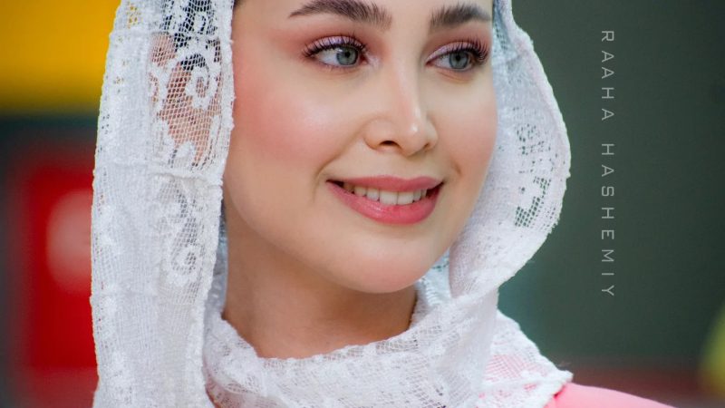تصاویر تینا یلان در خارج از کشور / خانم بازیگر غوغا به پا کرد