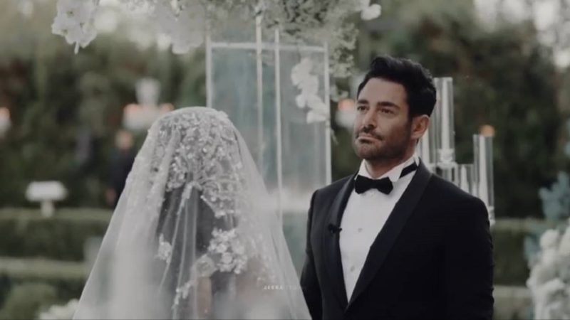 مادر محمدرضا گلزار را دیده اید؟/ خوشکلی آقای بازیگر به مادرش رفته است