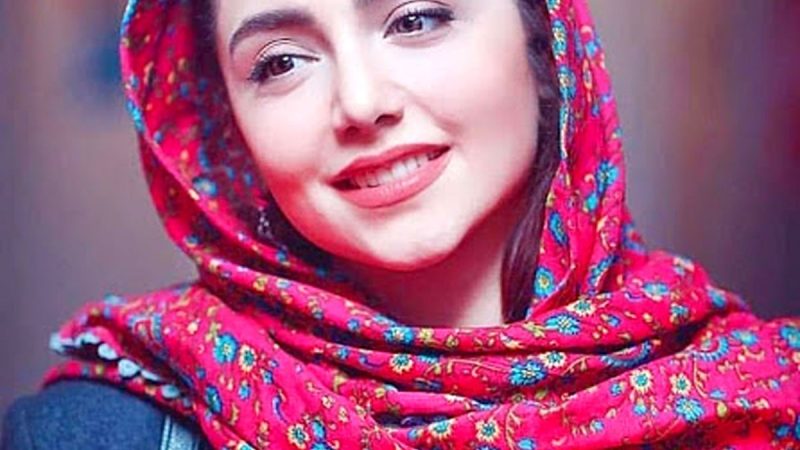 عکس/ استایل زیبای نازنین بیاتی در سواحل جنوبی غوغا به پا کرد