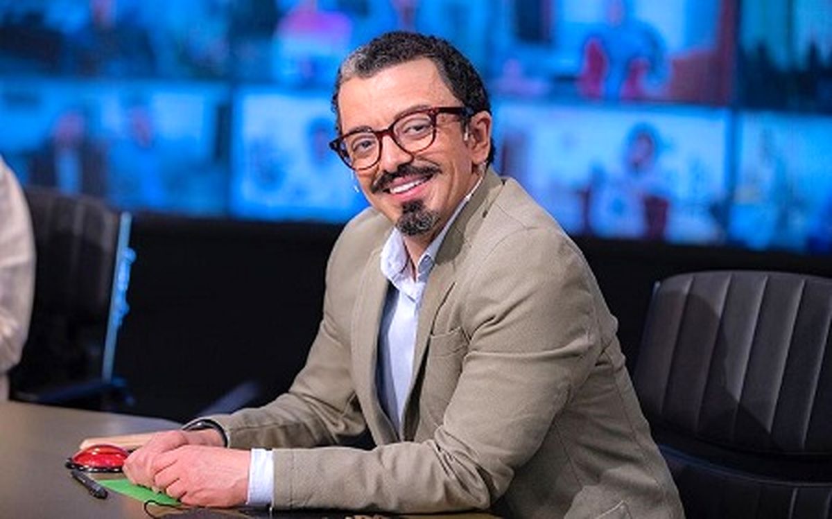 عکس؛ سفر در زمان؛ «یحیی» سریال بچه مهندس ۲ در کودکی و در کنار پدرش؛ دهه ۶۰ - تصویر شاخص
