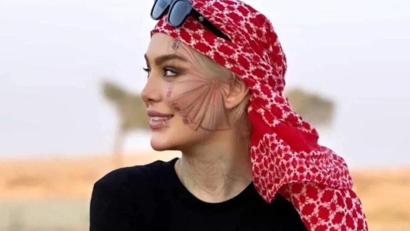 عکس/ بازگشت سحر قریشی به ایران با چهره متفاوت در کنار یک هوادار