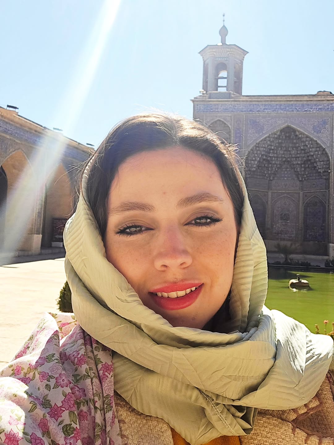 نیلوفر رجایی فر