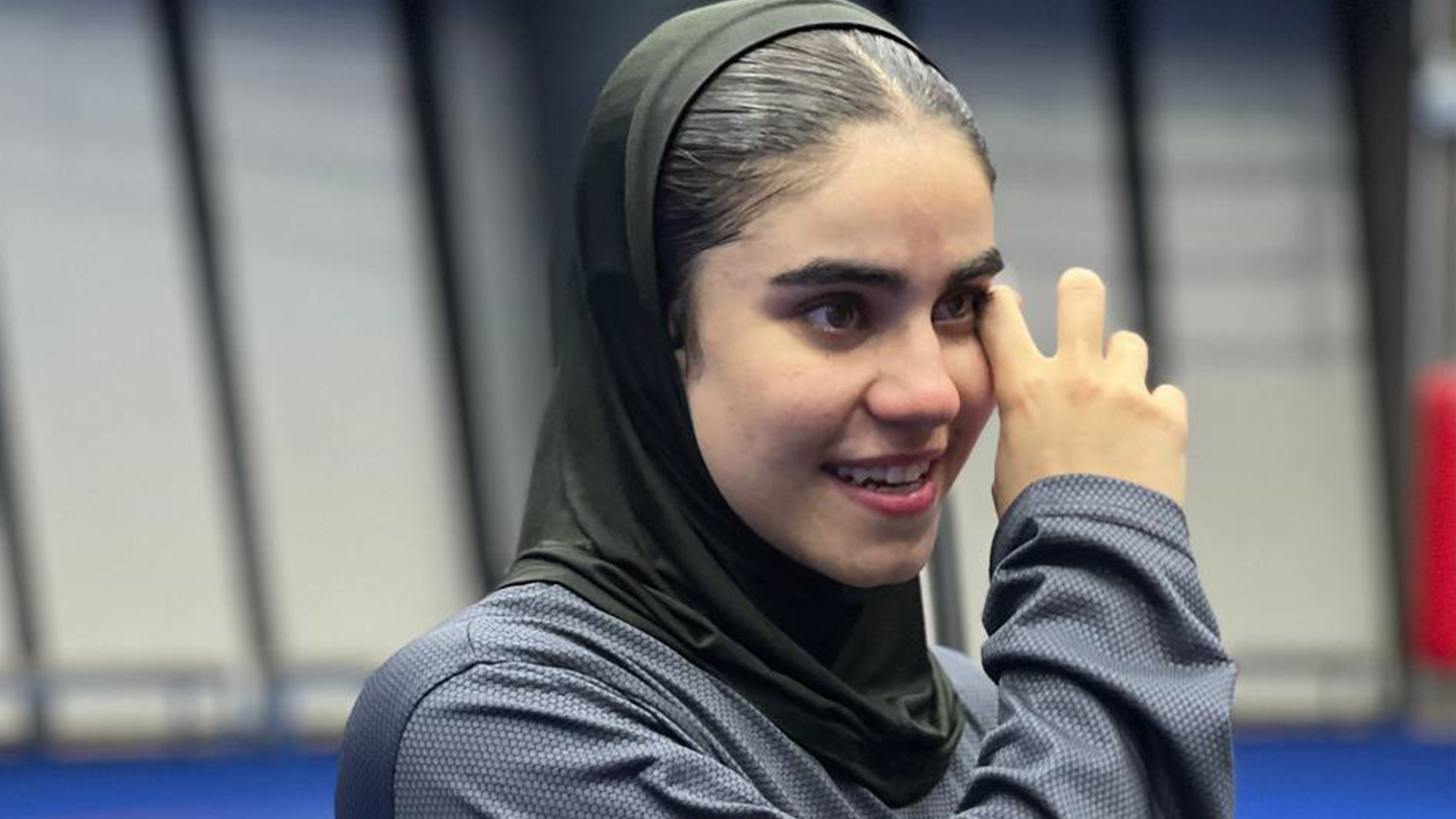 اشک‌های تلخ دختر ووشوکار ایران هلیا اسدیان در چنگدو - تصویر شاخص
