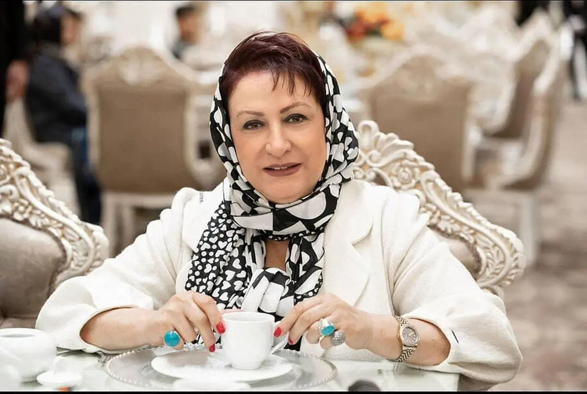 فیلم/ نگاهی به دکوراسیون فوق العاده زیبای خانه «مریم امیرجلالی» - تصویر شاخص