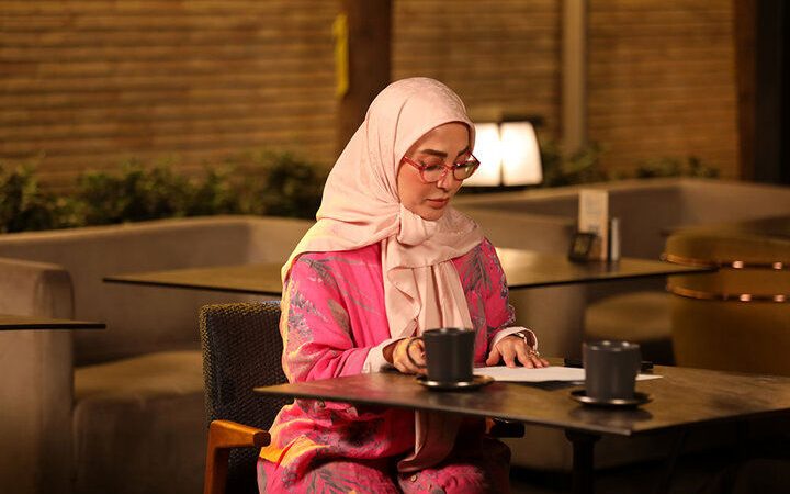 ژیلا صادقی متفاوت و با دست پر به تلویزیون برگشت!