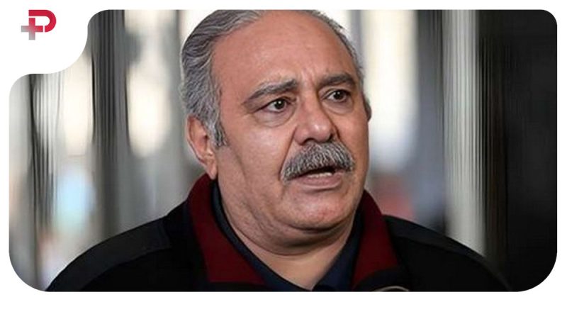 تصویری از چهره غم بار خانواده محمد کاسبی در مراسم تشییع + فیلم