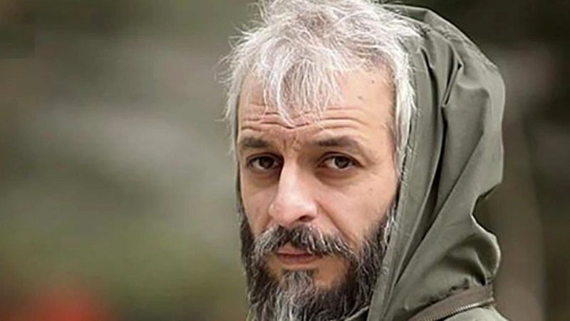 کاظم سیاحی با مهران مدیری همبازی شد