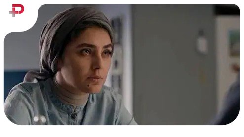 هدی زین العابدین در حال بازی فوتبال با پی‌استیشن؛ خانم بازیگر چه تیپ خفنی زده - تصویر شاخص