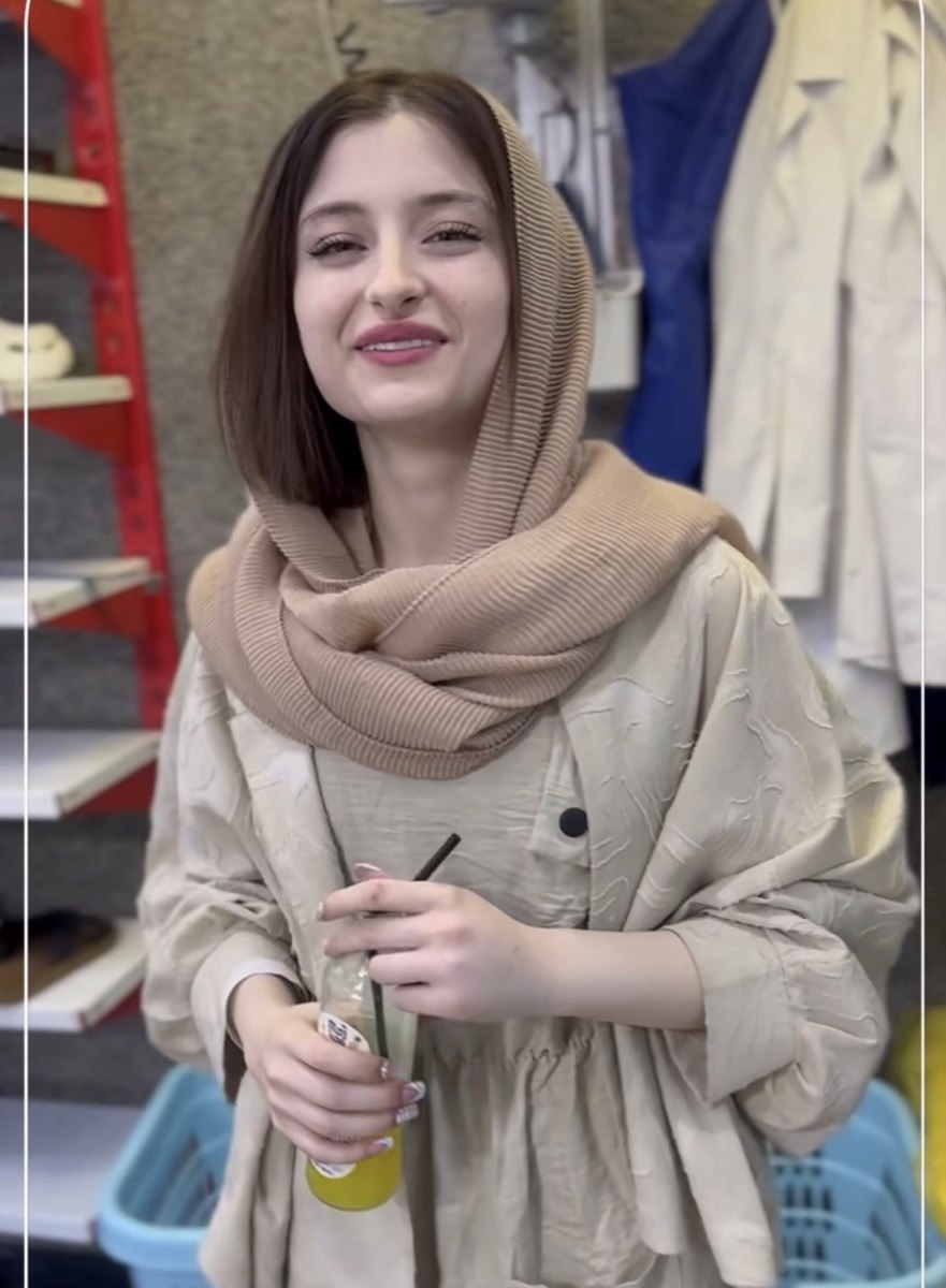 نیکا فرقانی با چهرهای جدید در ایران 1