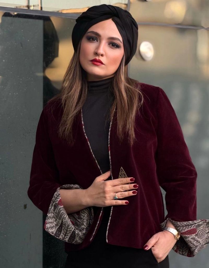 گلاره عباسی