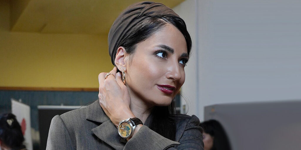 ساعت خلیج فارس سمیرا حسنپور