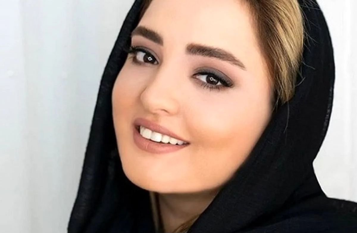عکس/ استایل متفاوت نرگس محمدی در خودروی لاکچری اش - تصویر شاخص