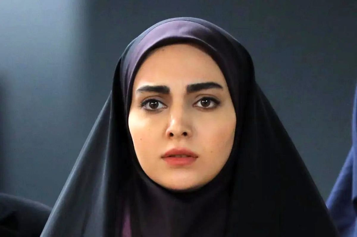 عکس/ مهشید جوادی روز به روز زیباتر می شود/ خانم بازیگر با این سلفی دلبری کرد - تصویر شاخص