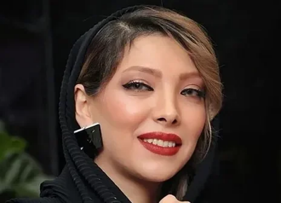 عکس| استایل مجلسی خاص صدف اسپهبدی در یک جشن شما را حیران می کند/ خوش پوشی تا نوک پا ادامه داشت