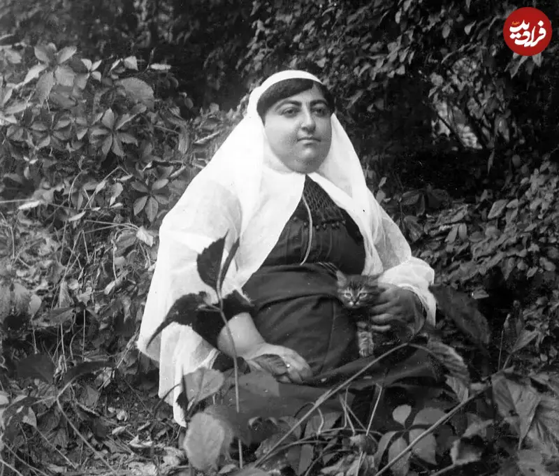 عکس| سفر زمان؛ «شیرین» (سریال پس از باران) در 21 سالگی در کنار «خسرو شکیبایی» - تصویر شاخص