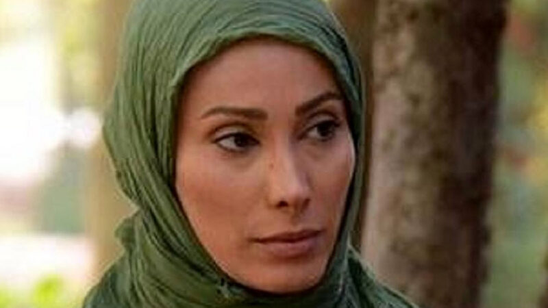عکس| سحر زکریا داغدار شد/ خانم بازیگر در سوگ پدر نشست+ تصویر پدر باکلاسش