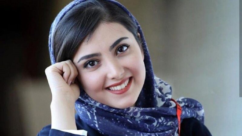 عکس| استایل جذاب زیبا کرمعلی؛ تغییر چهره زمین تا اسمان خانم بازیگر با موهای کوتاه پسرانه با رنگ یخی