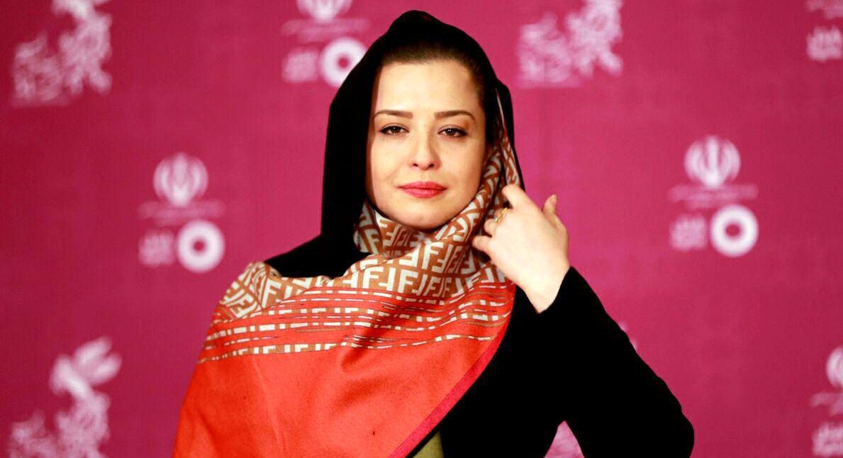 دکوراسیون شیک اتاق خواب بازیگر سریال کیمیا؛ ترکیبی از خاطره و آرامش - تصویر شاخص