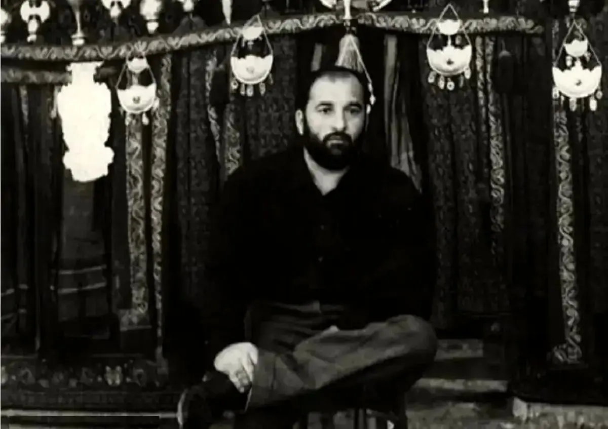 عکس| سفر در زمان؛ «شعبان بی مخ» در حال کباده کشی در جشن تولد «محمدرضا پهلوی»؛ سال 52 - تصویر شاخص