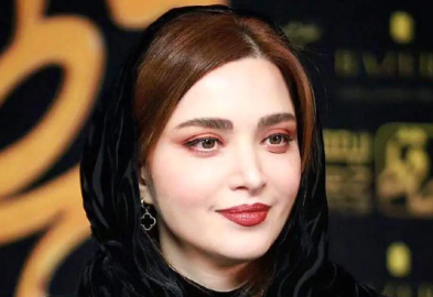 عکس | استایل دانشگاهی بهنوش طباطبایی در جلسه دفاعیه / خانم بازیگر با تیپ رسمی هم زیباست