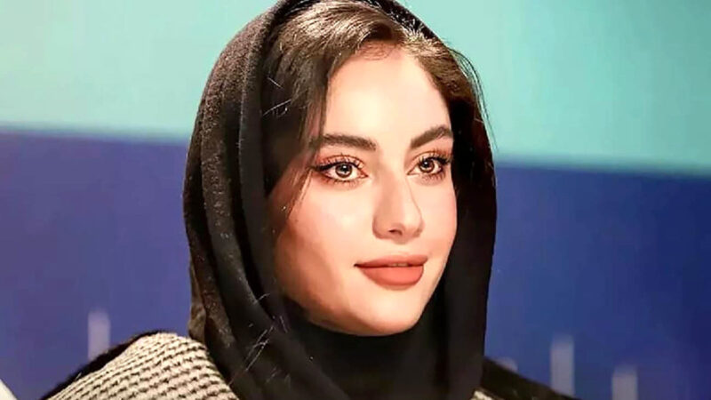 عکس | سفر در زمان ؛ «بهروز» (سریال بچه مهندس) در ۲۰ سالگی در کنار «ترلان پروانه» در یک همایش