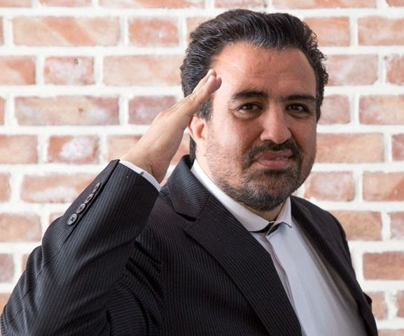حسینی بای
