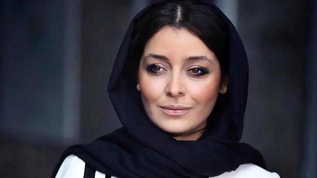 ساره بیات