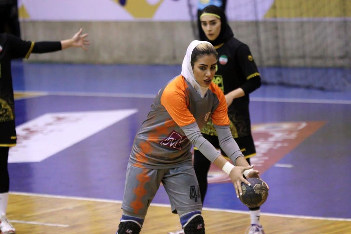 سپیده عظیمی