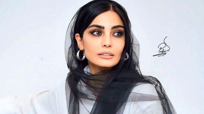 عکس | استایل شیک صحرا اسداللهی با کت ترند امسال