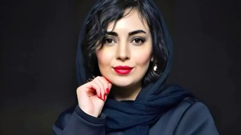 تصاویر تولد 26سالگی مهشید جوادی/ دلبری مارال سریال آنام با کیک پرنسسی