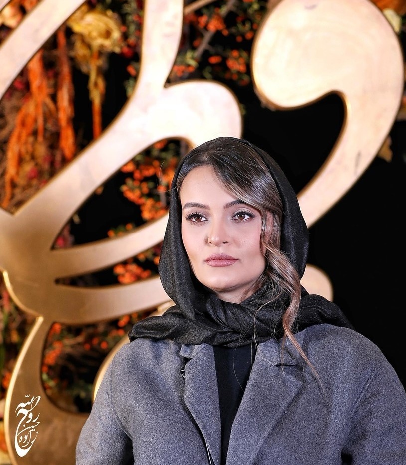 نیلوفر 3