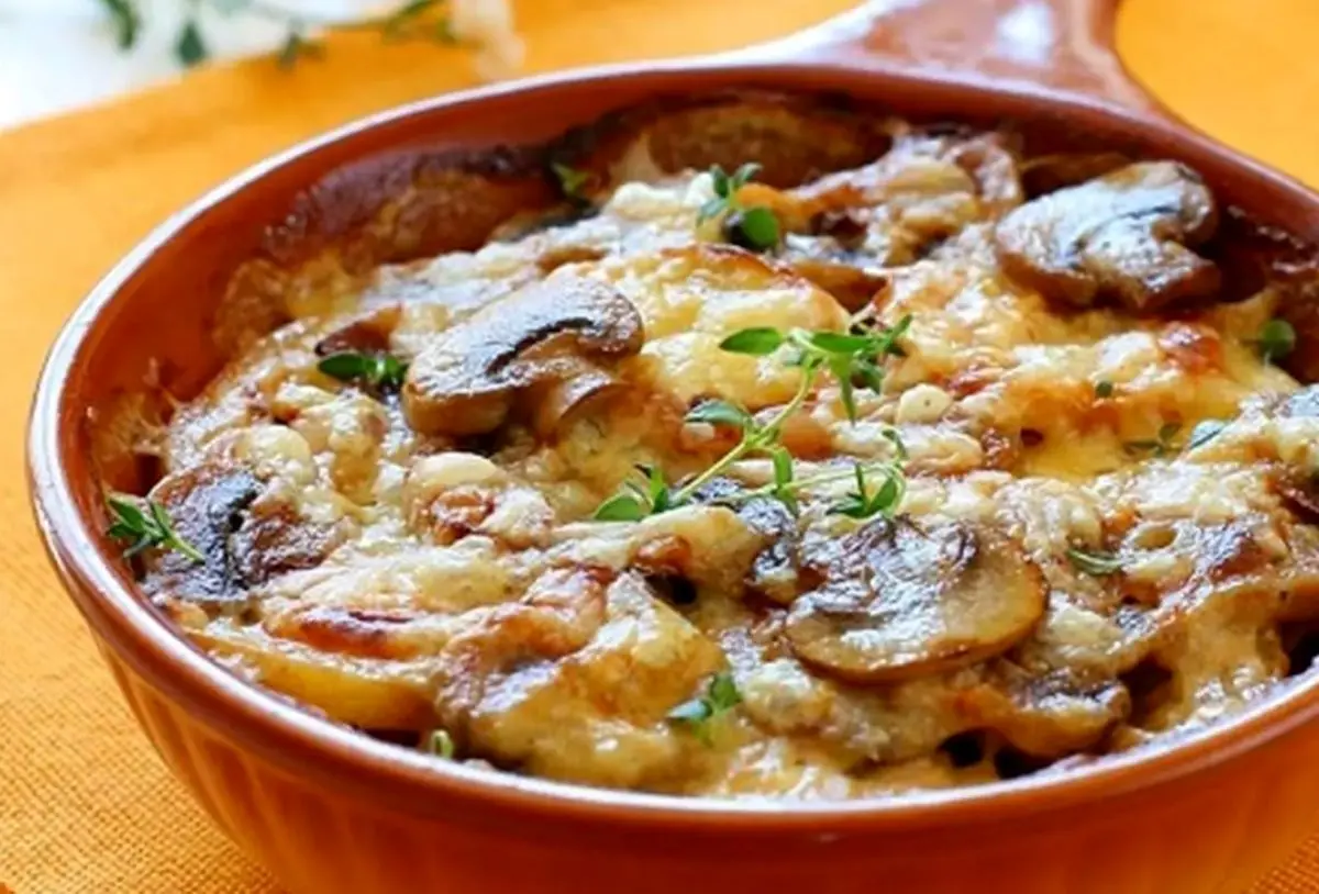 یک پیش غذای خوشمزه و فوری با قارچ - تصویر شاخص