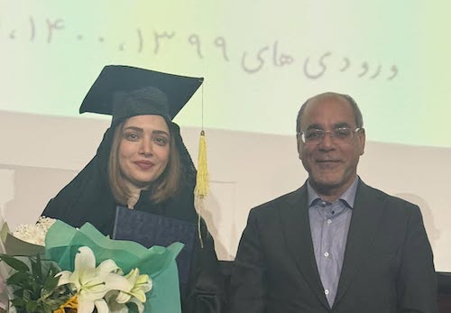 استایل فارغ‌التحصیلی بهنوش طباطبایی