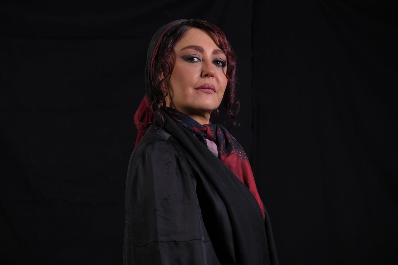 شقایق فراهانی آفتابی شد/ خواهر گلشیفته با نمایش جدید آمد - تصویر شاخص