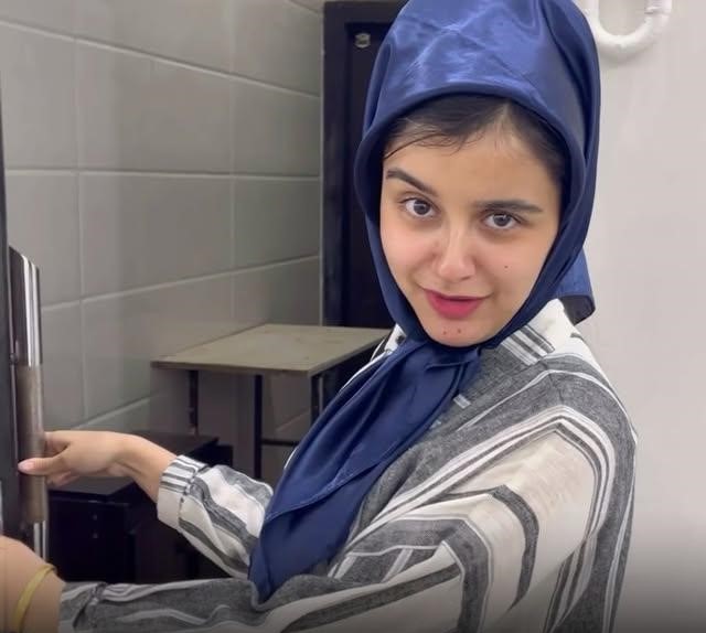sara oghabi_4